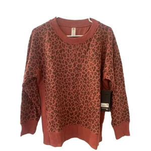 90 Degrees Leopard Mocha Size Medium Sweater